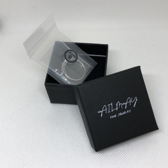 Ailmay Fine Jewelry Stirling Silver and Dazzling Zircon Ring Size 7 - Picture 6 of 13